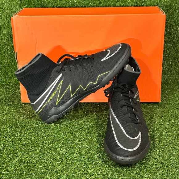 NIKE HYPERVENOMX PROXMO TURF SOCCER SHOES, SIZE 5Y KIDS , COLOR BLACK/ VOLT